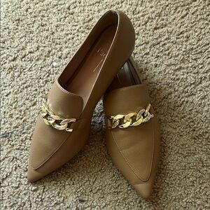 Paolo Tan Loafers with Gold Chain